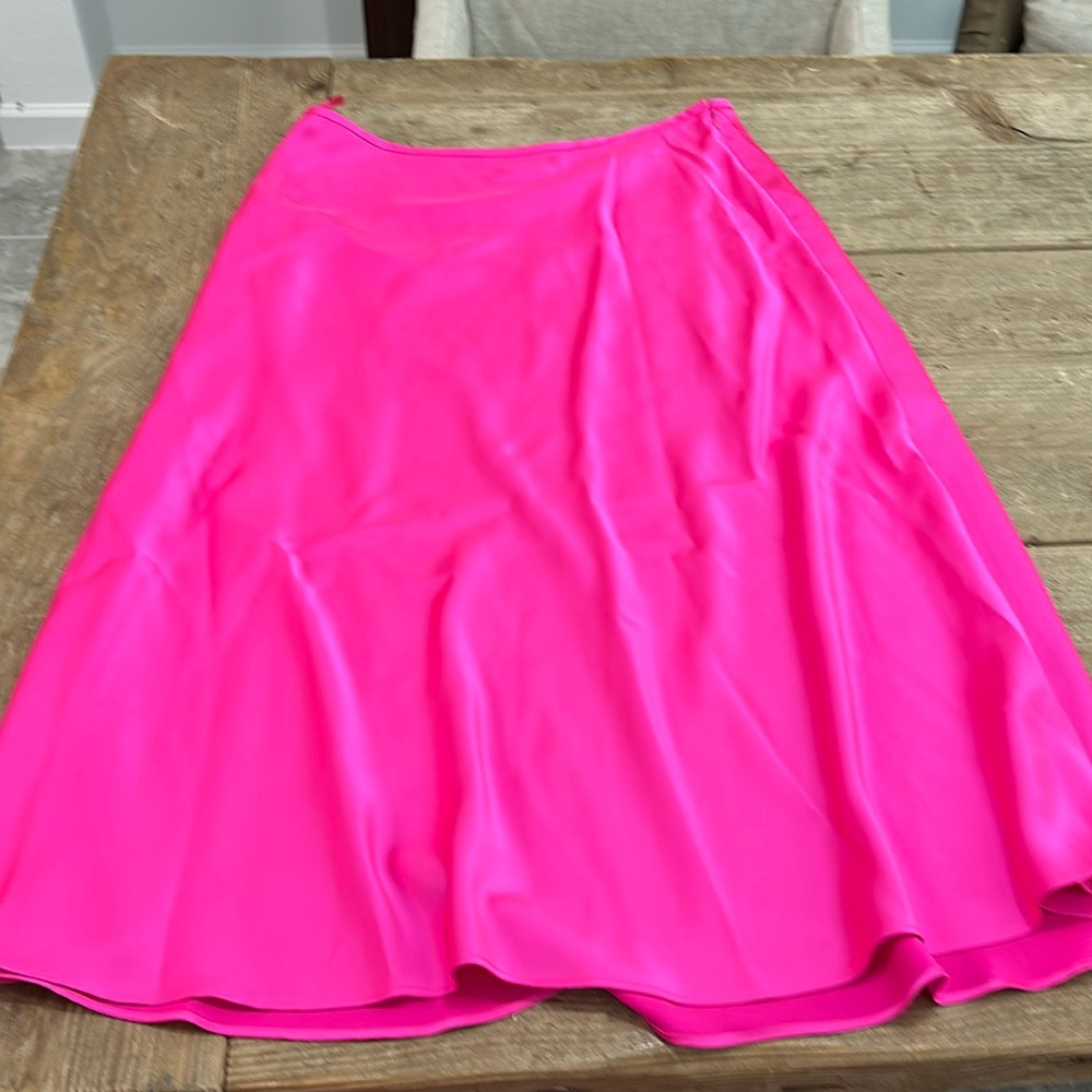 NWOT pink skirt